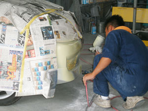 鈑金(板金)塗装修理の塗装作業